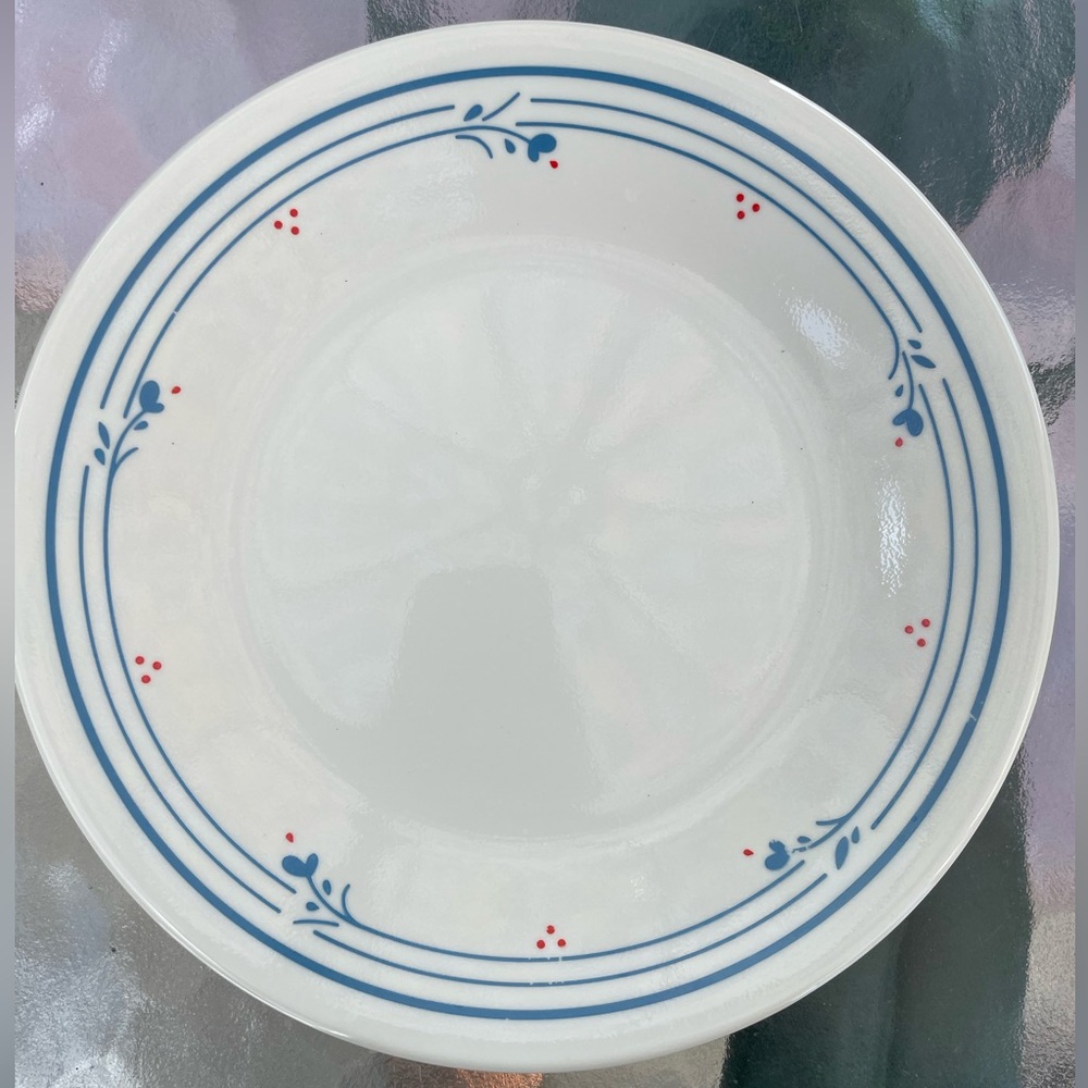 Vintage Corelle “Country Violet” Appetizer/Bread Plate Set